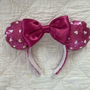 Disneyland Valentine’s Day ears. New without tags never worn.